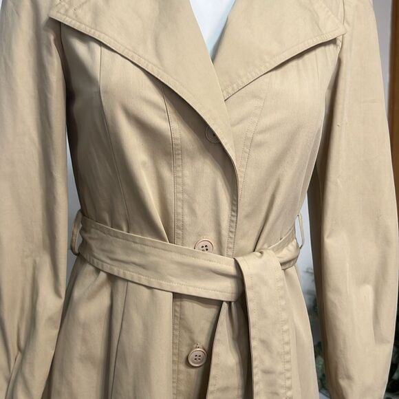 Vintage trench coat - Picture 5 of 16